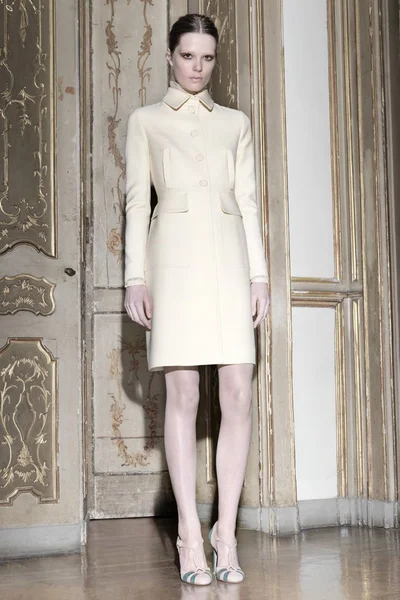 Look 14